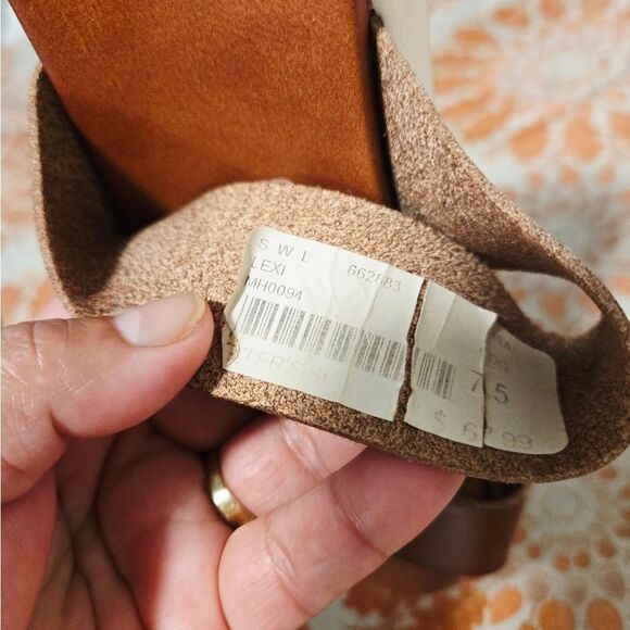 MIA Brown and White Sandals with Wide Strap - Picture 5 of 9